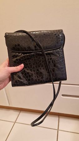 Handtasche schwarz peter kaiser