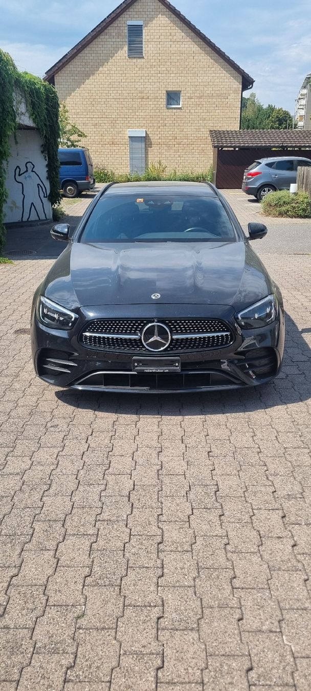Mercedes-Benz Automobili: Mercedes E220d 4Matic – Usato da Suhr venduto da sho_y7gg