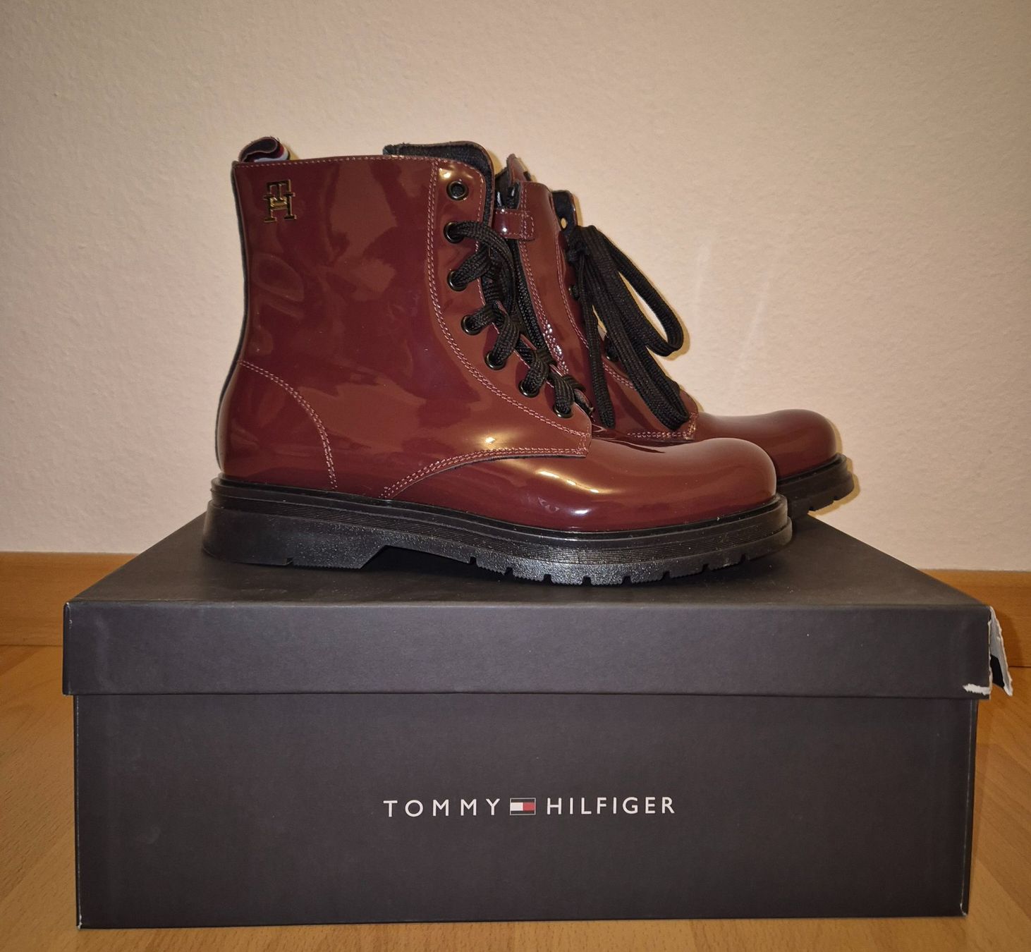 Scarpe da donna: TOMMY HILFIGER Bootie – Nuovo e nell'imballaggio originale da Mellingen venduto da Loewe2006