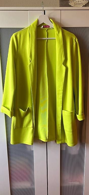 Vestes: Jacke – D'occasion à Zürich par fcold