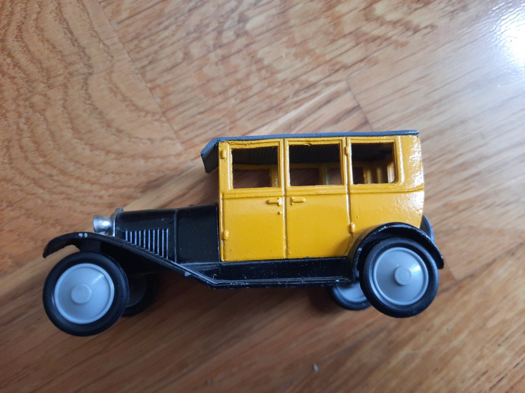 Modellini d'auto: Modellauto Lot – Usato da Luzern venduto da Namruk01 6