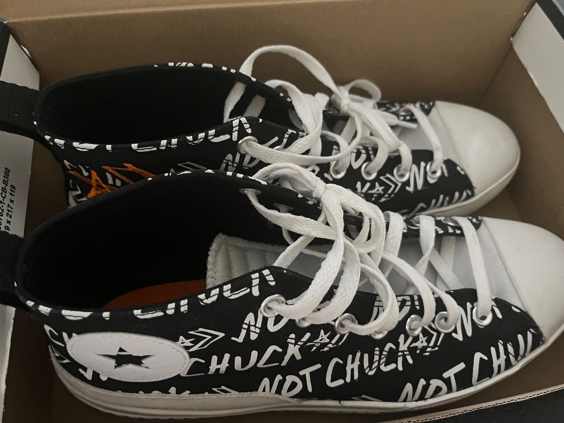 Converse Scarpe da uomo: Converse mix – Usato da La Chaux-de-Fonds venduto da lev_zsx6