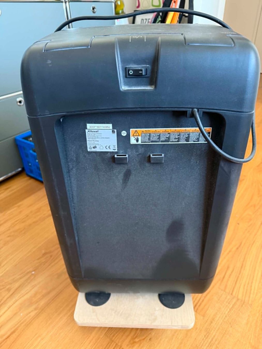 Rexel Aktenvernichter: Rexel Auto+ 300X Aktenvernichter / Shredder – Gebraucht aus Fällanden von Zihuatanejo 3