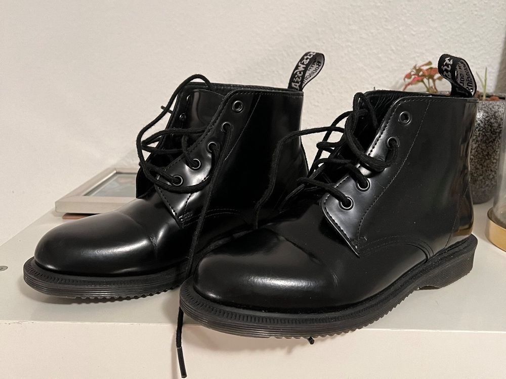 Dr martens emmeline clearance black