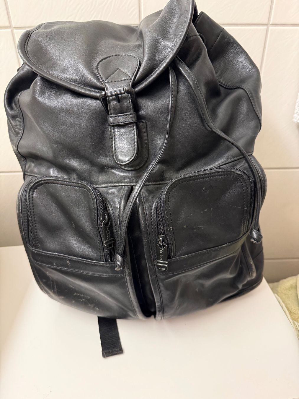 Tumi Rucksäcke: TUMI LEDER RUCKSACK – Gebraucht aus Zürich von flo_7cvq