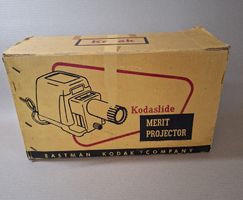 "Kodak Kodaslide Merit" Projektor in Box und Anleitung