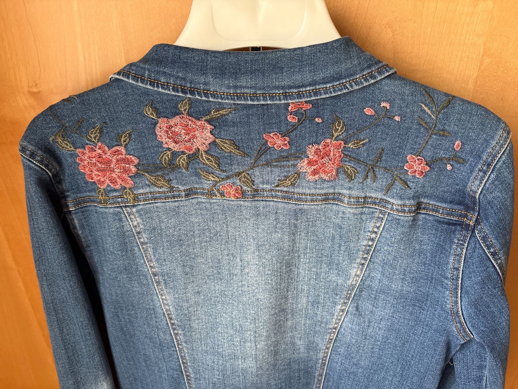 Vila Vestes: Vila Jeansjacke Gr. S – D'occasion à Richterswil par ZueriLake2 5