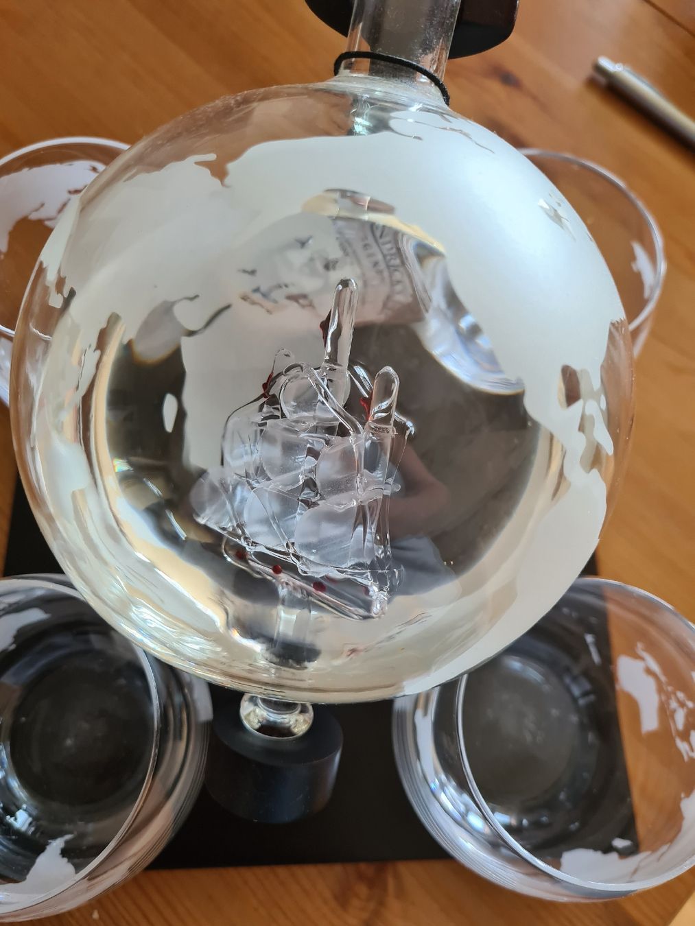 Bevande alcoliche: Hendrick's Gin Globus – Usato da Horw venduto da Mirii91 2