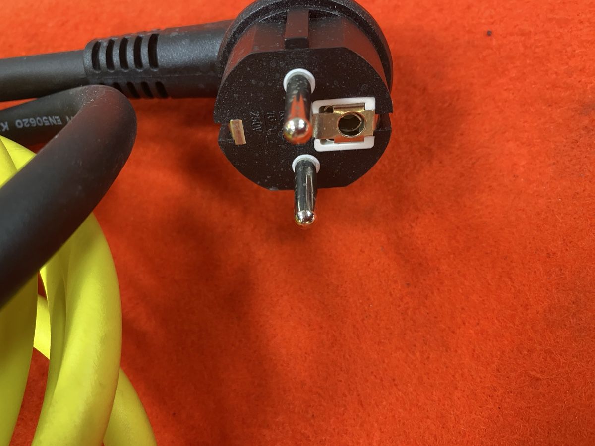 Kabel: Neues Ladekabel Mode 2 Typ 2 mit Schuko Stecker  – Neu (gemäss Beschreibung) aus Hägglingen von Karin0802 4
