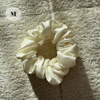 1# white 100% Mulberry Silk Scrunchie Size M - NEW!