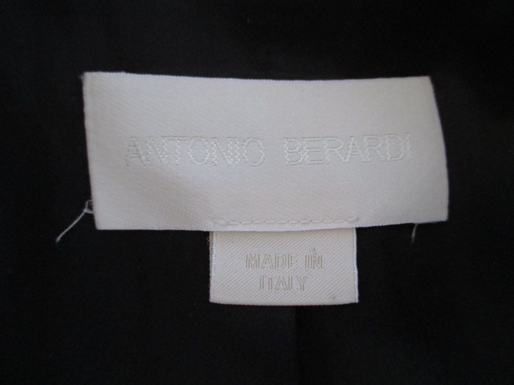 Giacche: Giacca nera elegante Antonio Berardi - Taglia 40 – Usato da Morbio Superiore venduto da fel_tl9n 3
