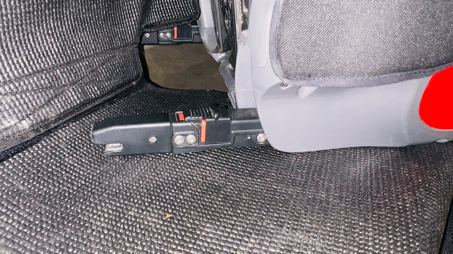 Seggiolini per auto: AUDI Kindersitz mit Isofix – Usato da Zofingen venduto da Vektor 6
