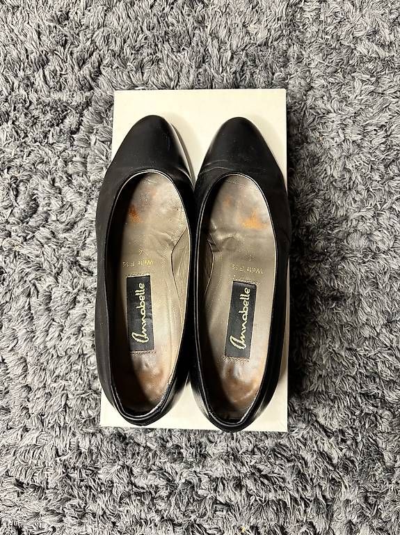 Scarpe da donna: Pumps aus echtes Leder – Usato da Bern venduto da kri_y8h8