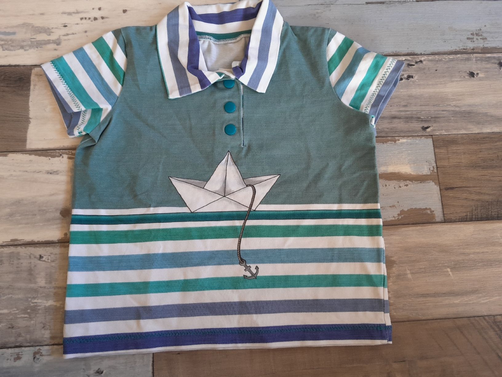 Hemden, T-Shirts & Polos: 98 Schiffli selfmade Polo junge garcon handmade – Gebraucht aus Sevelen von boutiquenounou