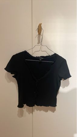 Monki Crop Top Schwarz, Grösse S - Sommer Must-Have!