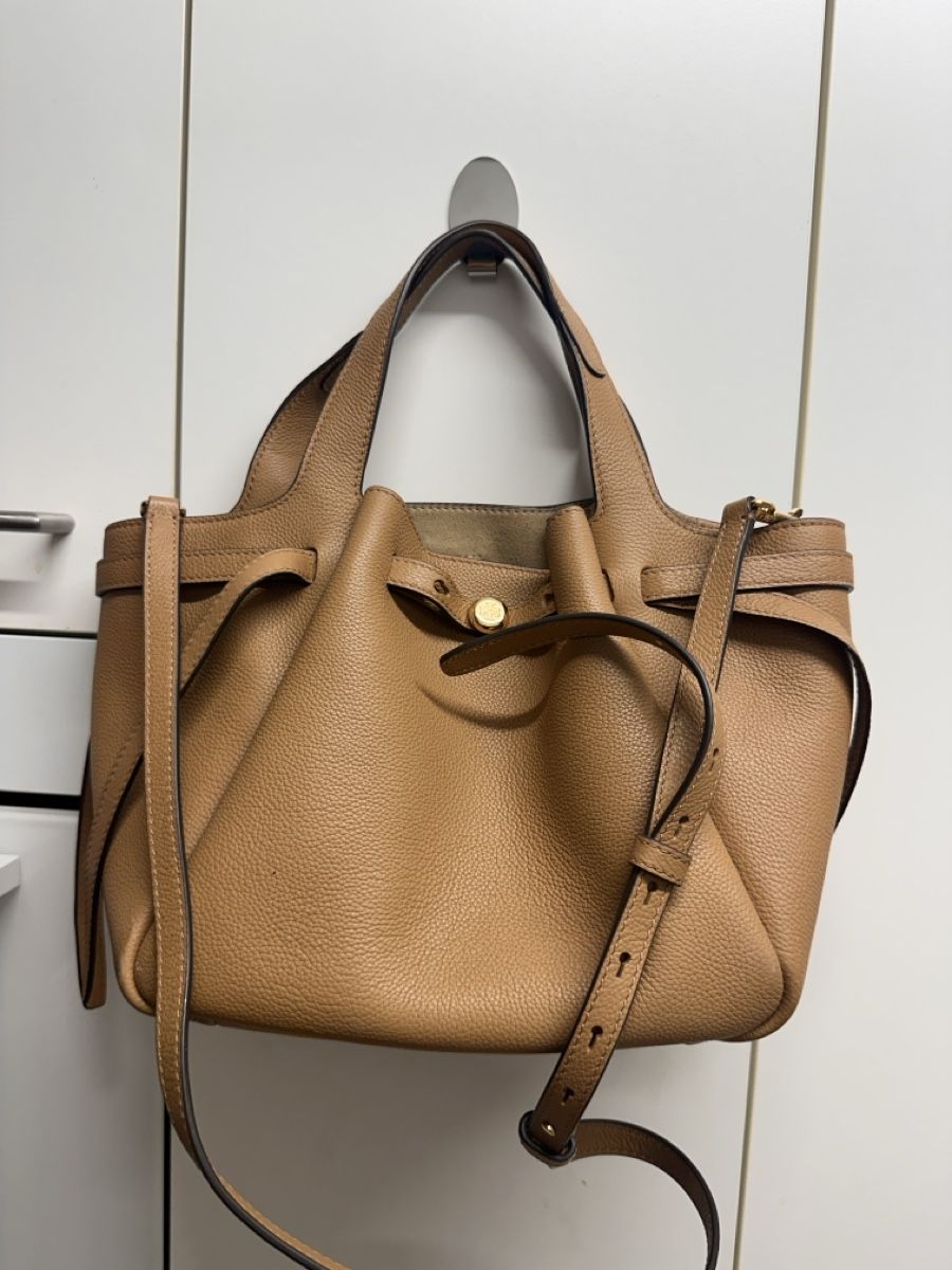 Tory Burch Taschen für Damen: Tory Burch mittelgrosse Tasche  – Gebraucht aus Männedorf von Mag3