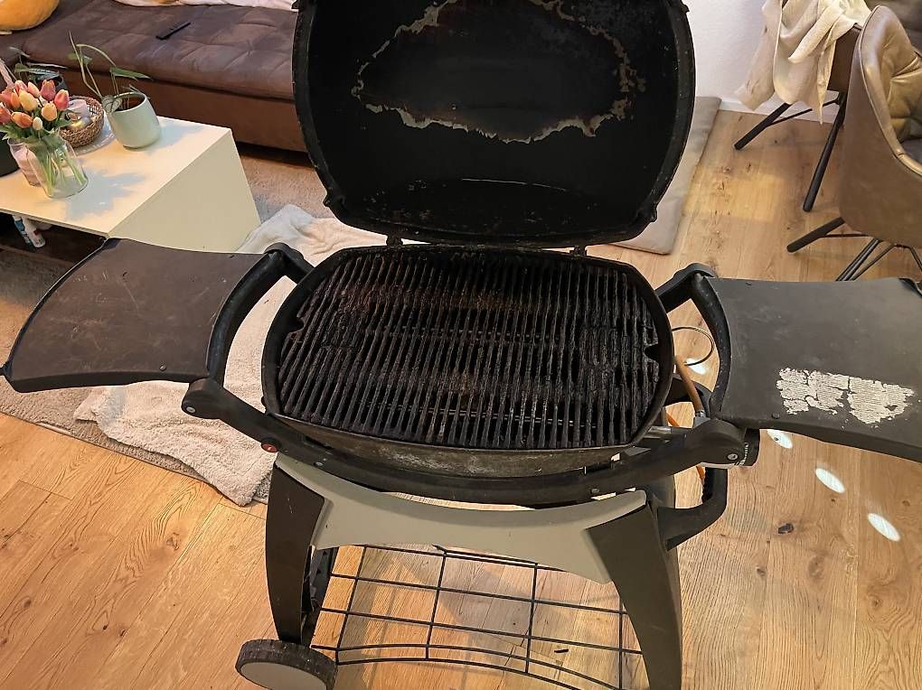 Weber Griglie: Weber Gasgrill mit neuen Brenner – Usato da Wölflinswil venduto da jan_v6g9 1