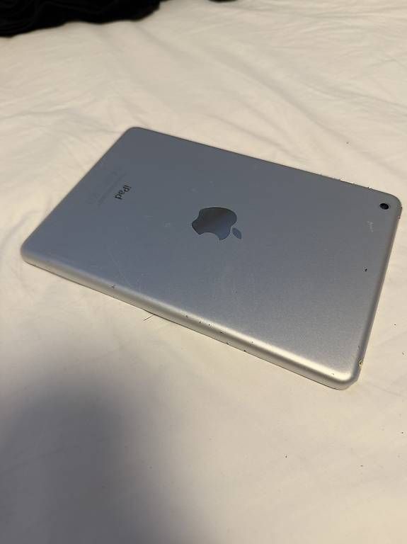 Apple Tablet PC: Apple iPad mini 2 mit Retina (A1489) – Usato da Zürich venduto da giacomowho 3