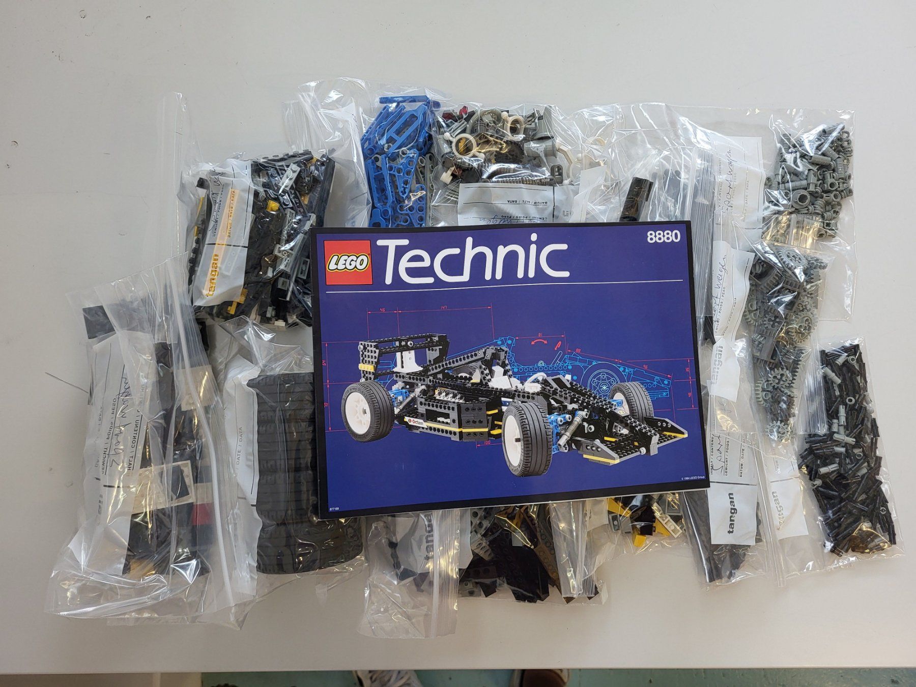 Lego Kit di costruzioni: Lego Technics 8880 / Umbaubar von 1994 – Usato da Brügg BE venduto da POU-BELLE