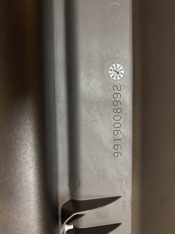 VW Tutti pezzi di ricambio auto: Cache bagages coffre golf 8 break – Usato da Orsonnens venduto da pitch123456 3