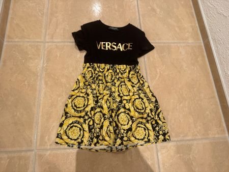 Versace NWT Kleid, 6J 116