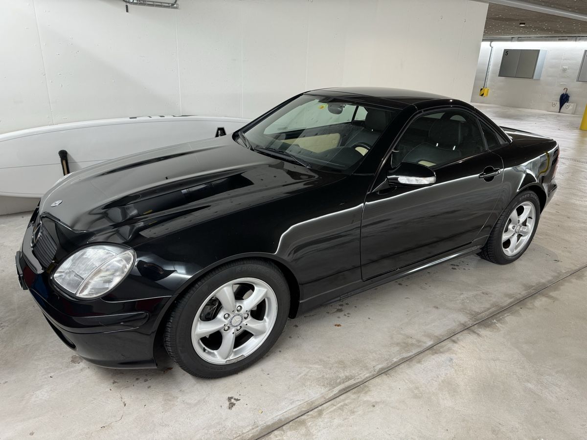 Mercedes-Benz Automobili: Mercedes slk320 2004 – Usato da Küsnacht ZH venduto da Conan11