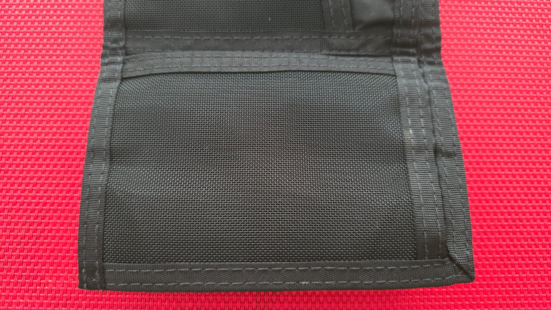 Eastpak Portafogli: Eastpak Crew Single Portemonnaie – Nuovo e nell'imballaggio originale da Wabern venduto da Irakene 6