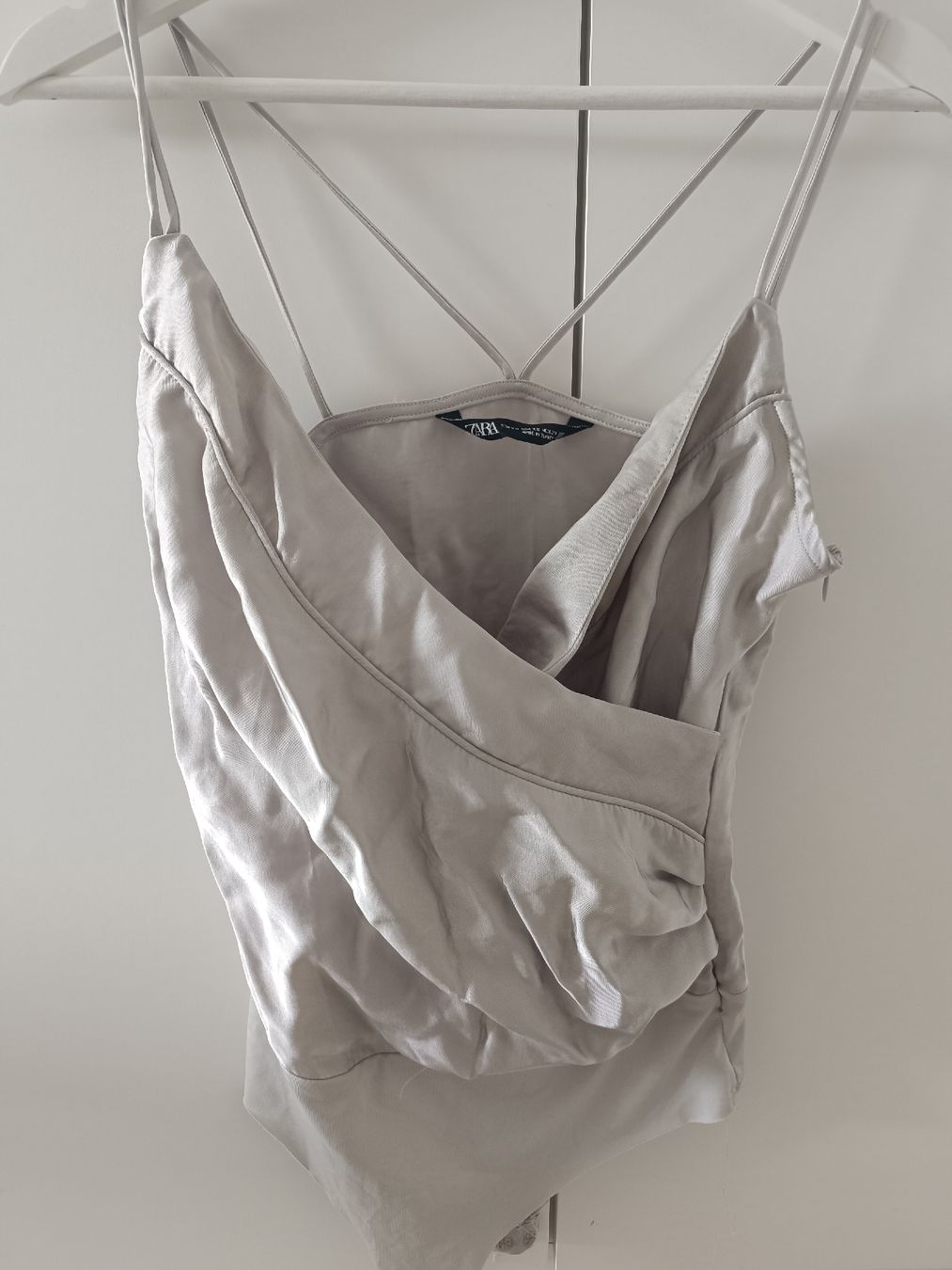 Zara Top: Light grey bodysuit – Usato da Zürich venduto da isa_xm62