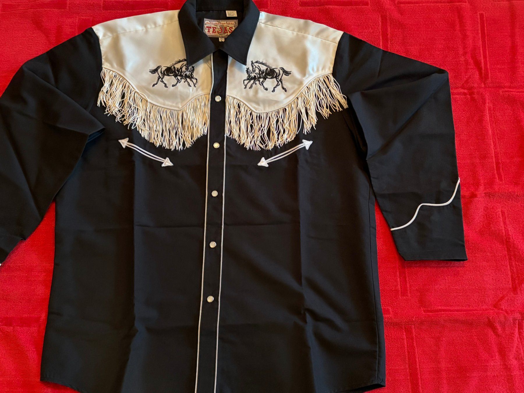 Camicie: Country-Hemd mit Fransen, Gr 40 – Nuovo (secondo la descrizione) da Zürich venduto da Monamohn7