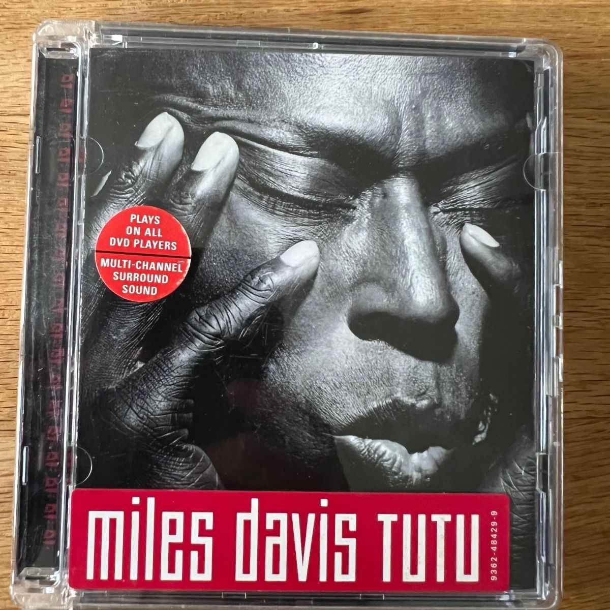 Tutti i DVDs: Miles Davis - Tutu / DVD - 1. D-Press. 2002 – Usato da Gais venduto da soundcave57