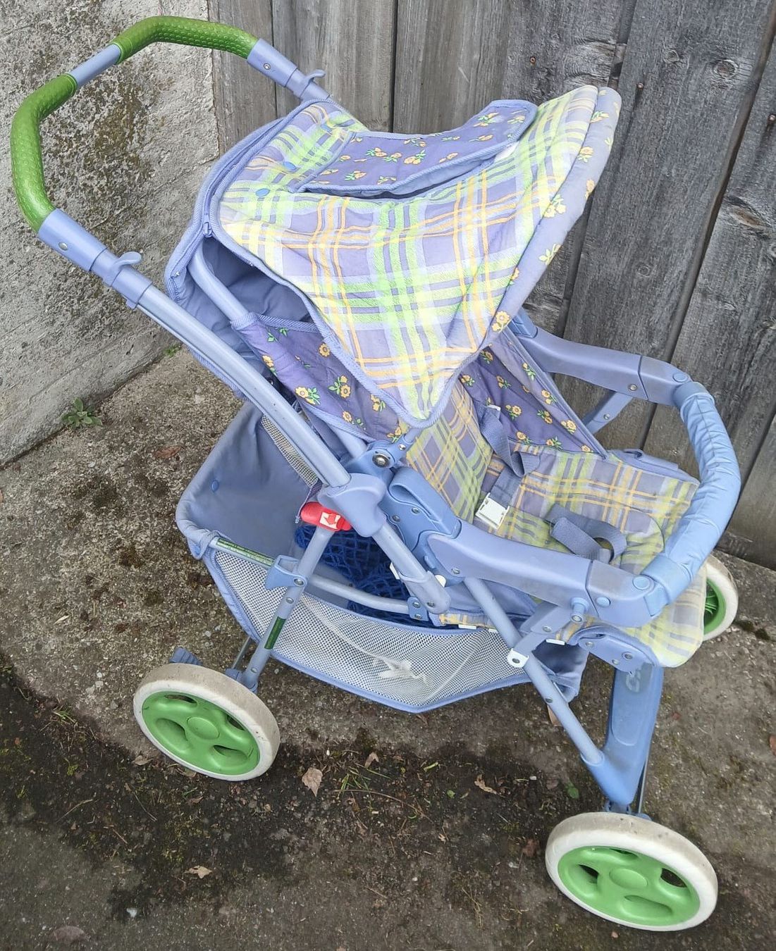 Osann Carrozzine: alter Kinderwagen – Usato da Bäretswil venduto da mar_cr75