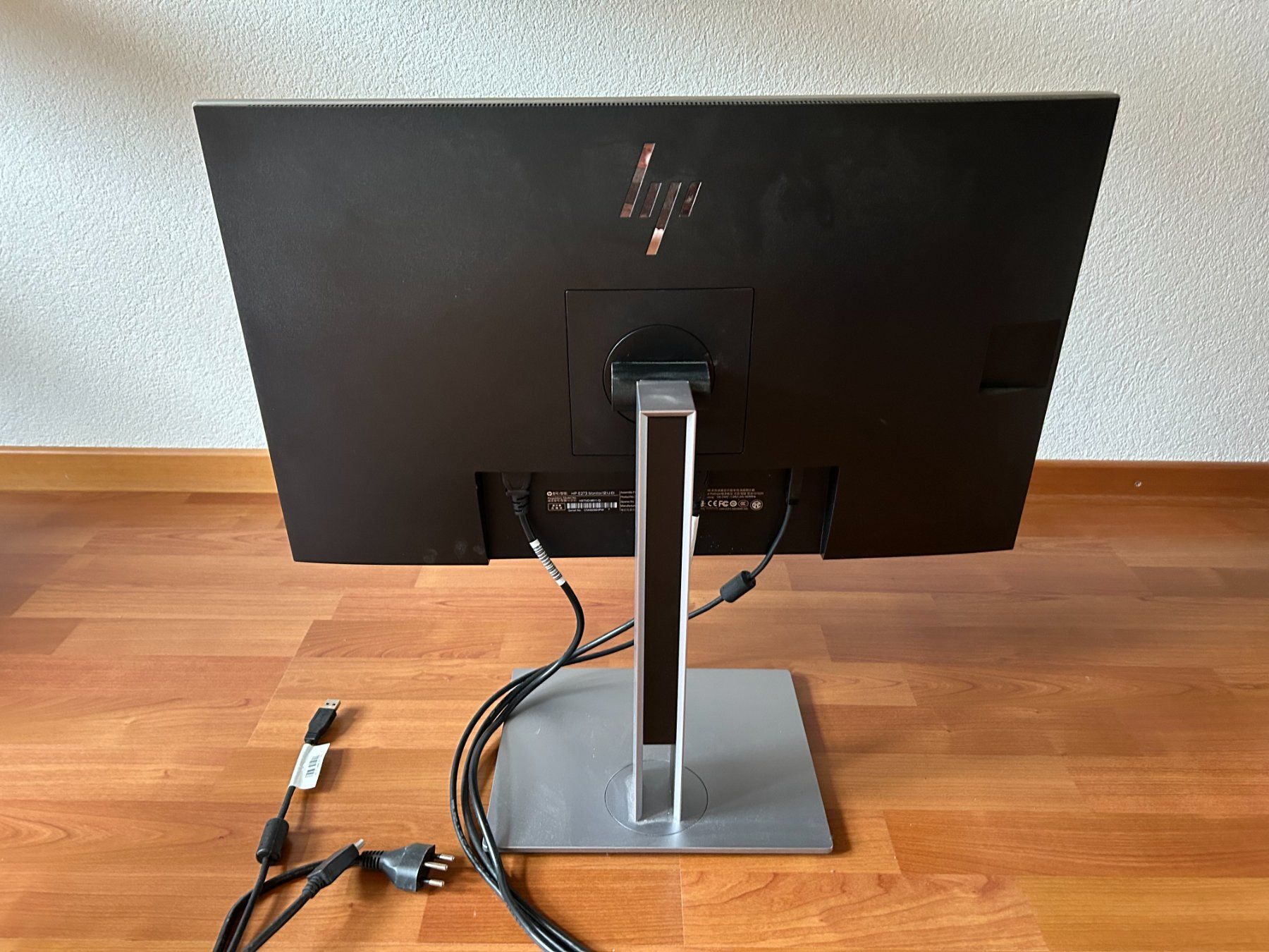 Hewlett Packard Monitor: PC-Bildschirm – Usato da Steg im Tösstal venduto da Dobe13 1