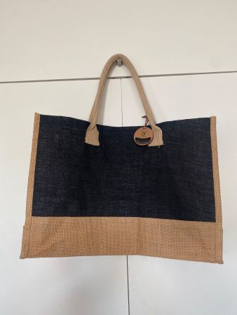 Badetasche aus Jute / Sac de bain en toile de jute