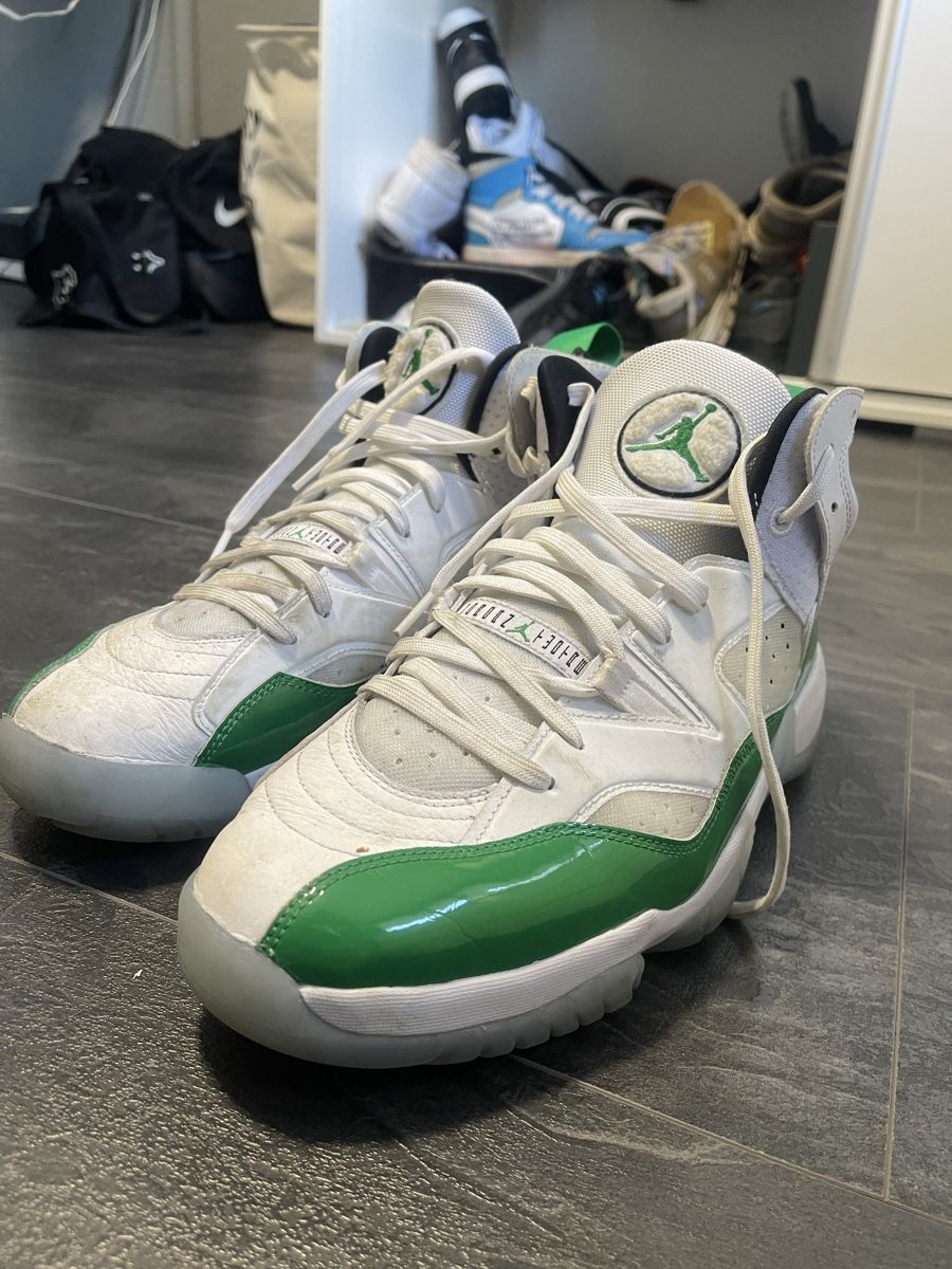 Nike Scarpe da uomo: Jordan 9 Retro – Usato da Buchs SG venduto da mar_ktz7