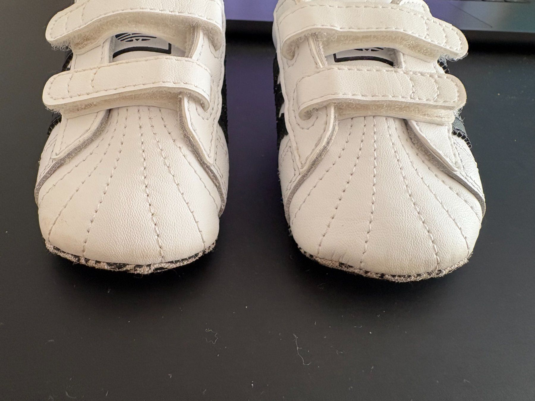 Adidas Schuhe für Jungen: Adidas Baby Schuhe Grösse 19 – Gebraucht aus Fislisbach von Nelehmu 2