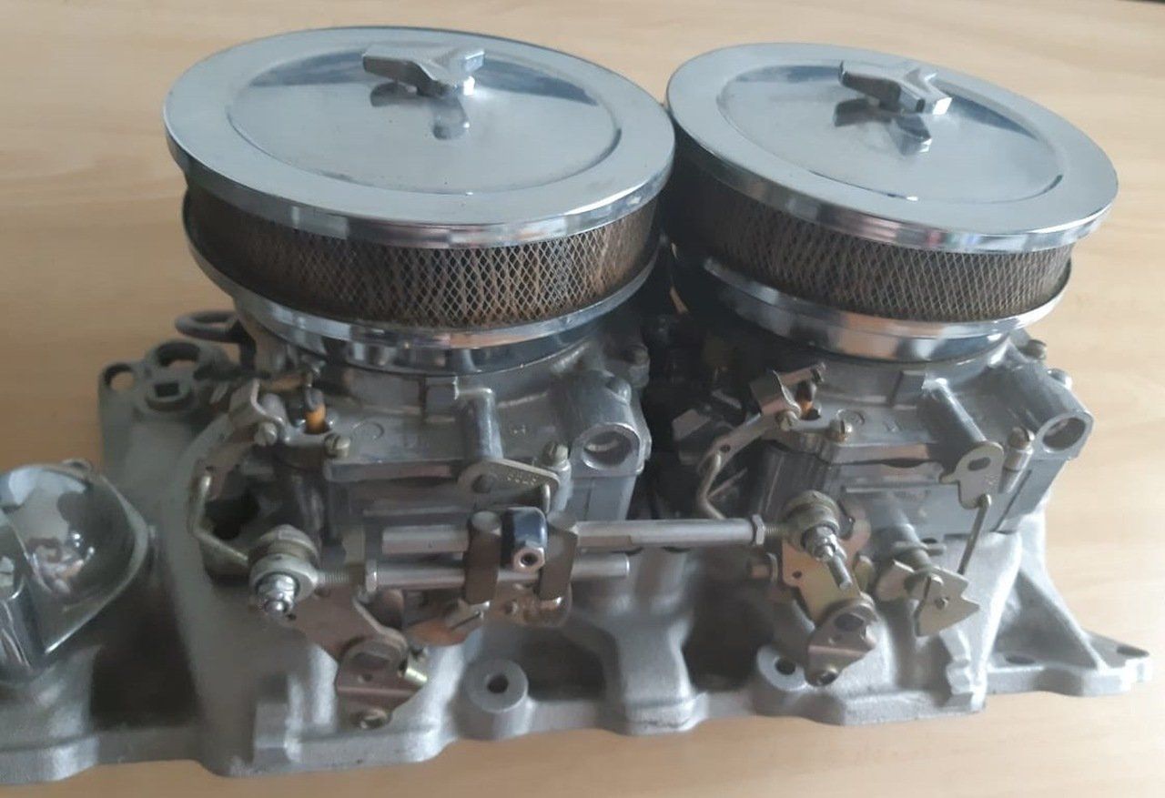 Chevrolet Tutti pezzi di ricambio auto: Ansaugspinne mit 2x 4fach Vergaser  GM – Usato da Niedergösgen venduto da usc_8fsx 3