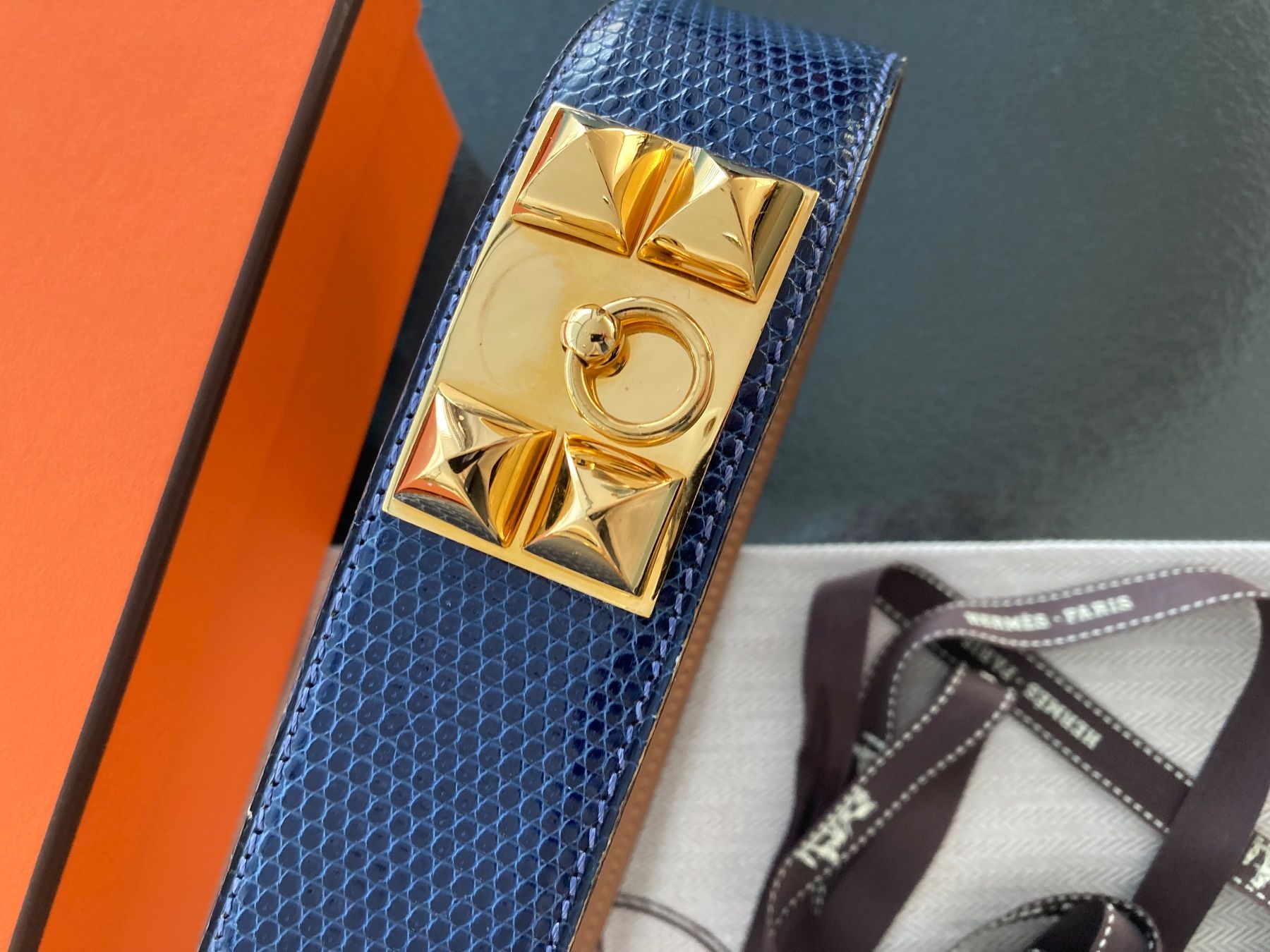 Hermès Cinture: Hermès Collier de Chien Taillengürtel, Gr. 75, lizard, top! – Usato da Zürich venduto da elegantissima 5