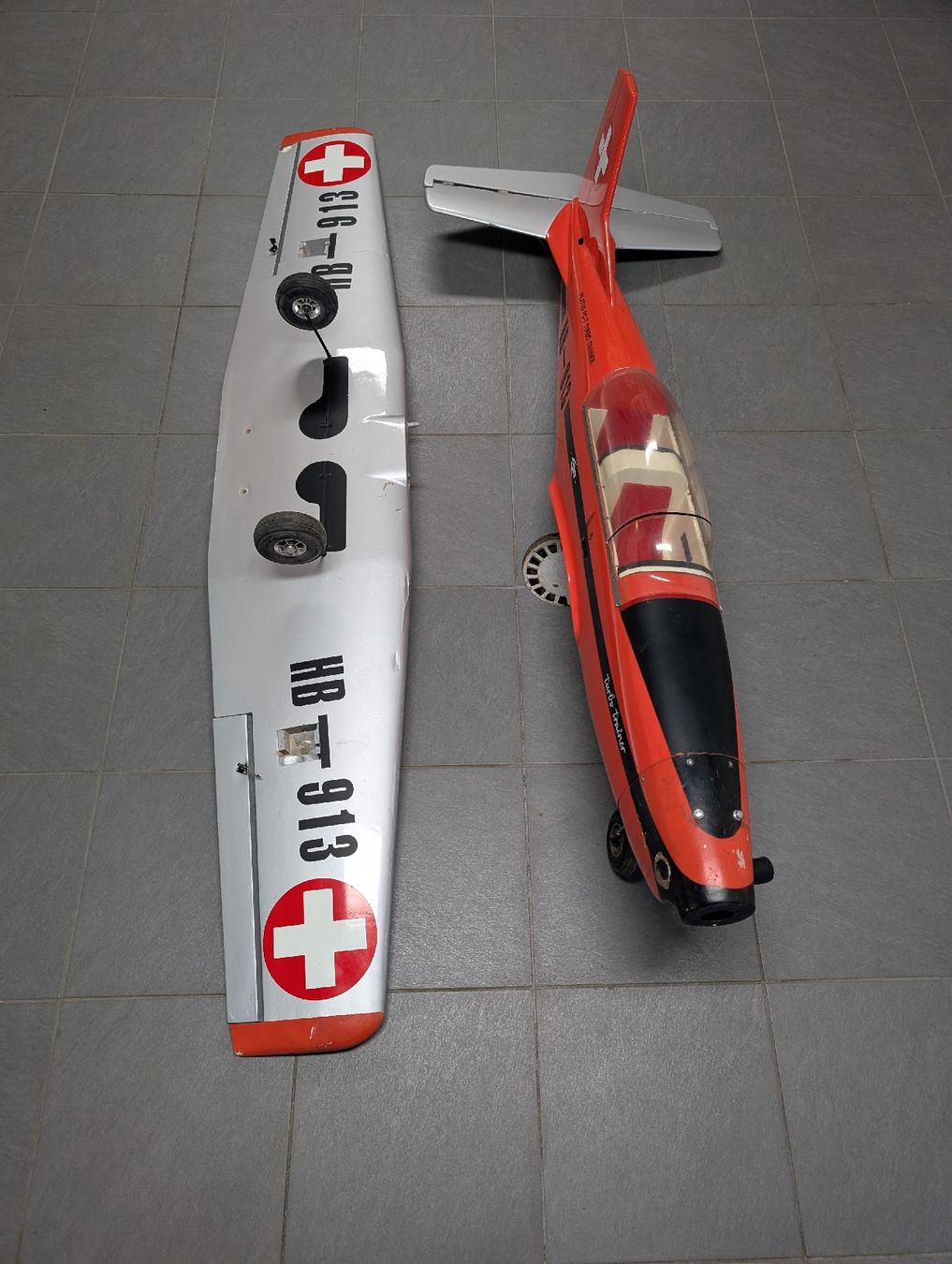 Modellismo RC: Avion RC Pilatus – Difettoso da Alle venduto da hachiroku 1