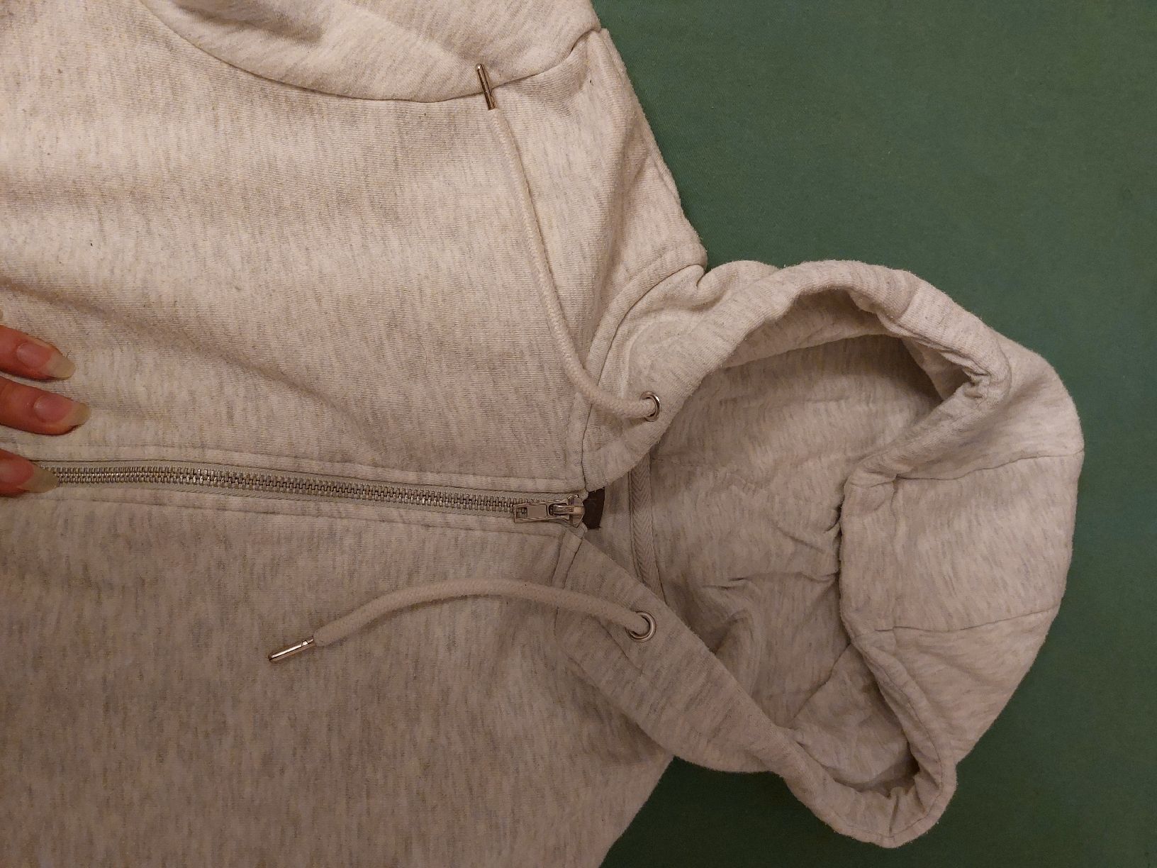 Primark Maglioni & Felpe: Primark Kapuzenpullover mit Reissverschluss – Usato da Gwatt (Thun) venduto da B.D.999 2