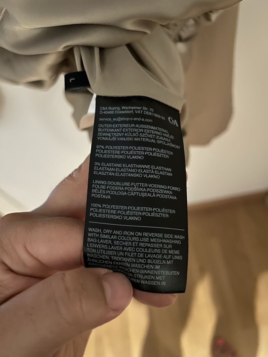 C&A Giacche: C&A Bomberjacke beige, Glänzend, Gr. L – Usato da Luzern venduto da bettygreen 3