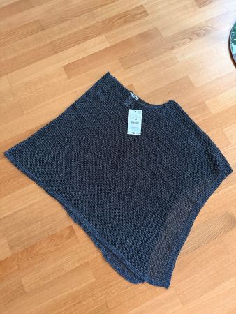 Toller Poncho von Zara, neu