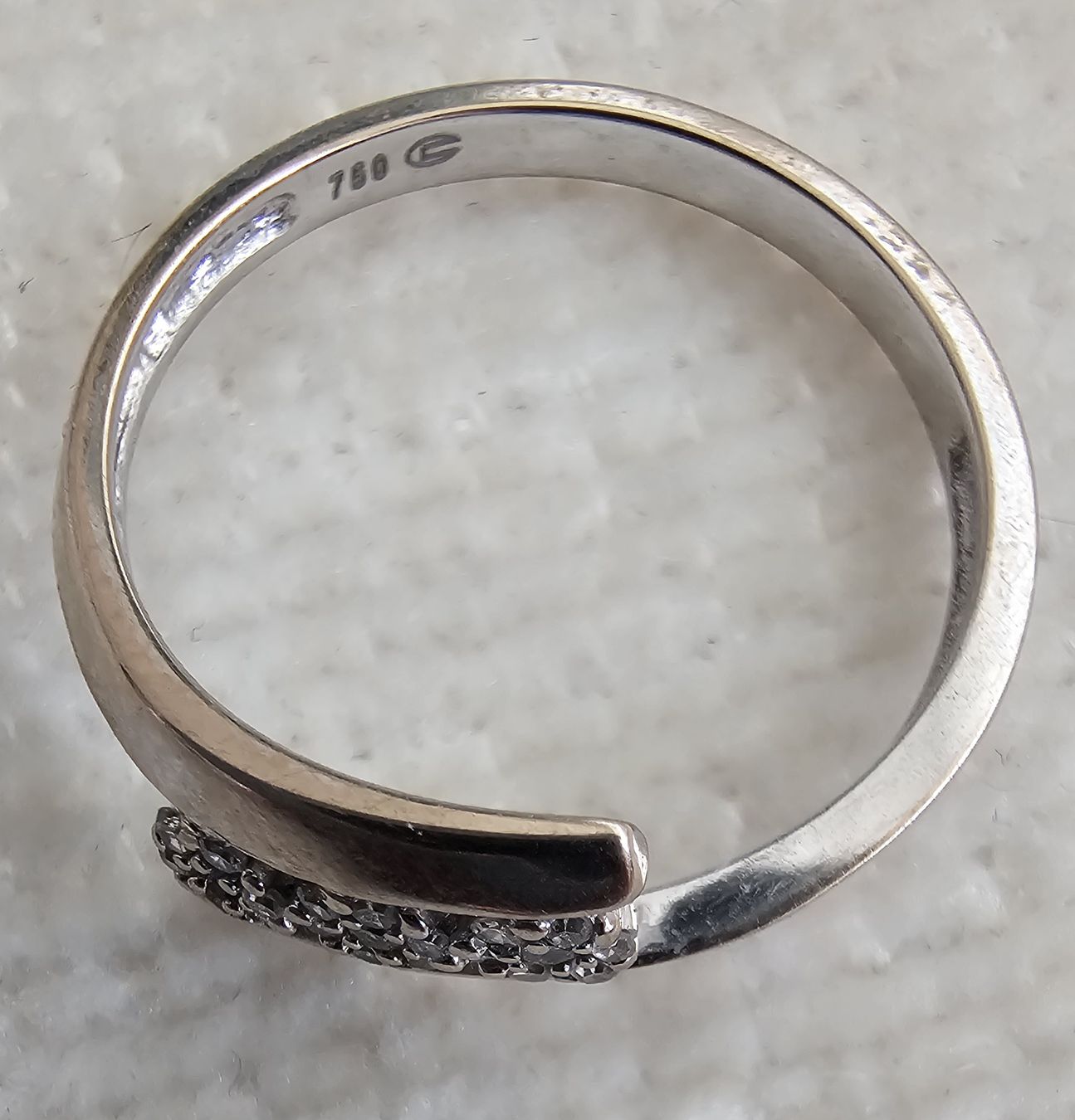 Ringe: Weissgold Ring 750, 18 k – Gebraucht aus Grosshöchstetten von Chaotik-Reptil 2