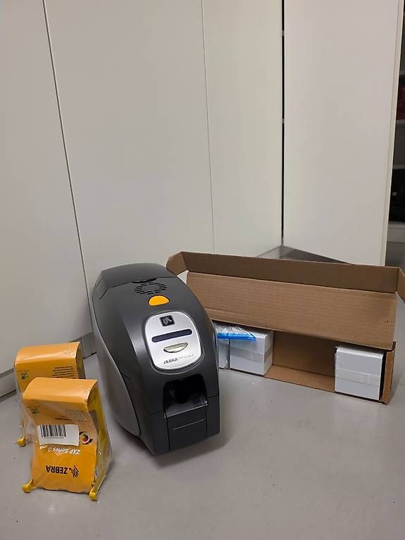 Stampanti: Zebra ZXP 3 Series – Usato da Zuzwil SG venduto da cr00k 1