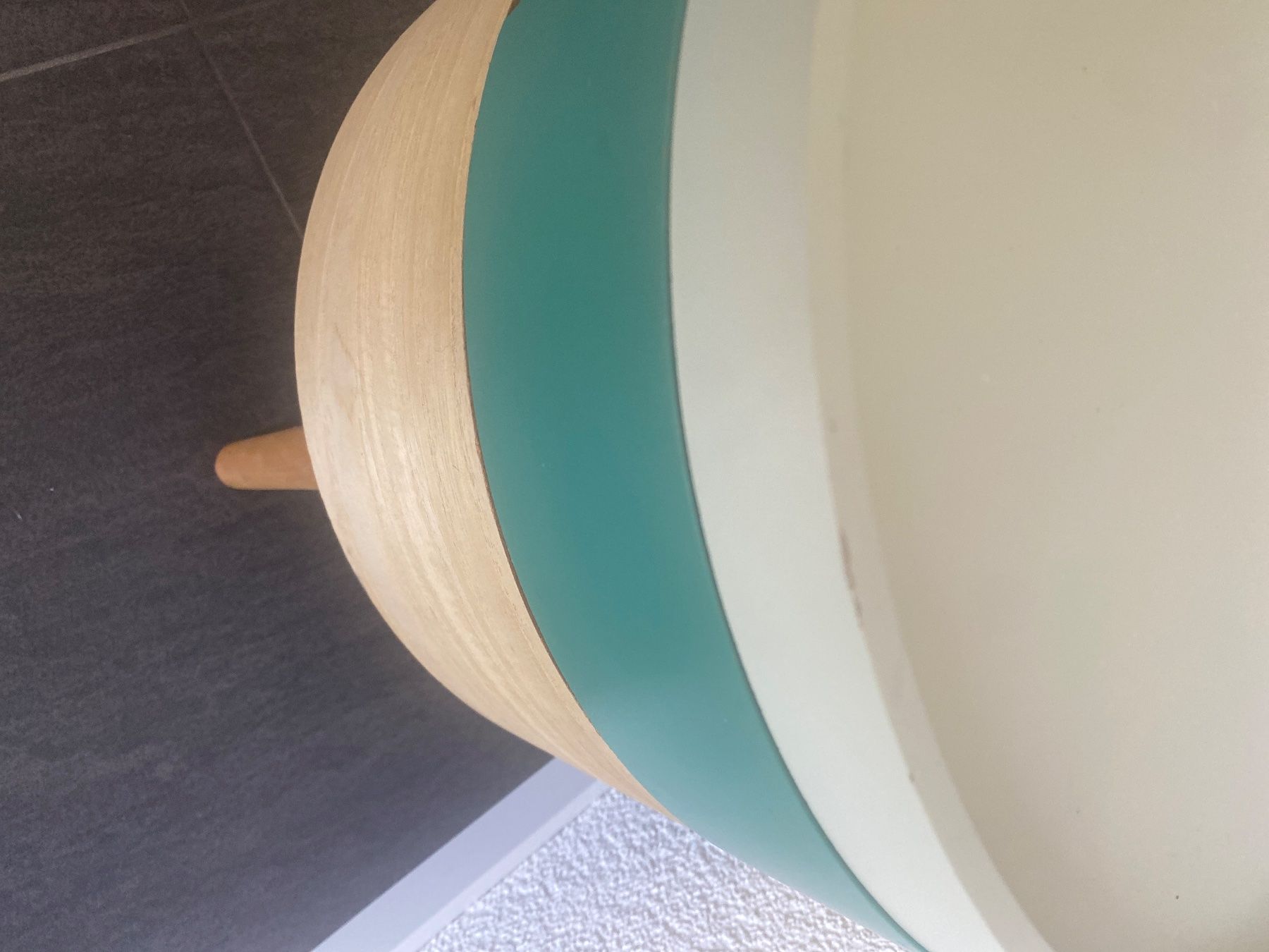 Ikea Tavoli: Beistelltisch rund Holz Farbferlauf – Usato da Lyss venduto da gab_2klg 2