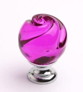 Maniglie per cassetti & Pomelli per mobili: Möbelknopf Glas pink spiralenförmig – Nuovo e nell'imballaggio originale da Schwerzenbach venduto da Alperose03
