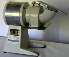 Graff elektrische Käsereibemaschine / râpe à fromage