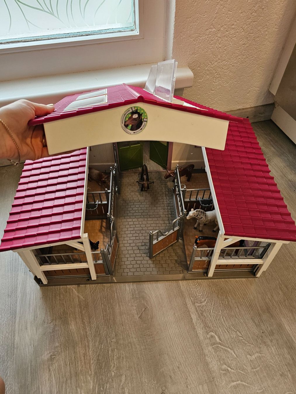Schleich Giocattoli: Bauernhof. Pferdestall mit Tieren. – Usato da Kriessern venduto da Bugggyyy 1