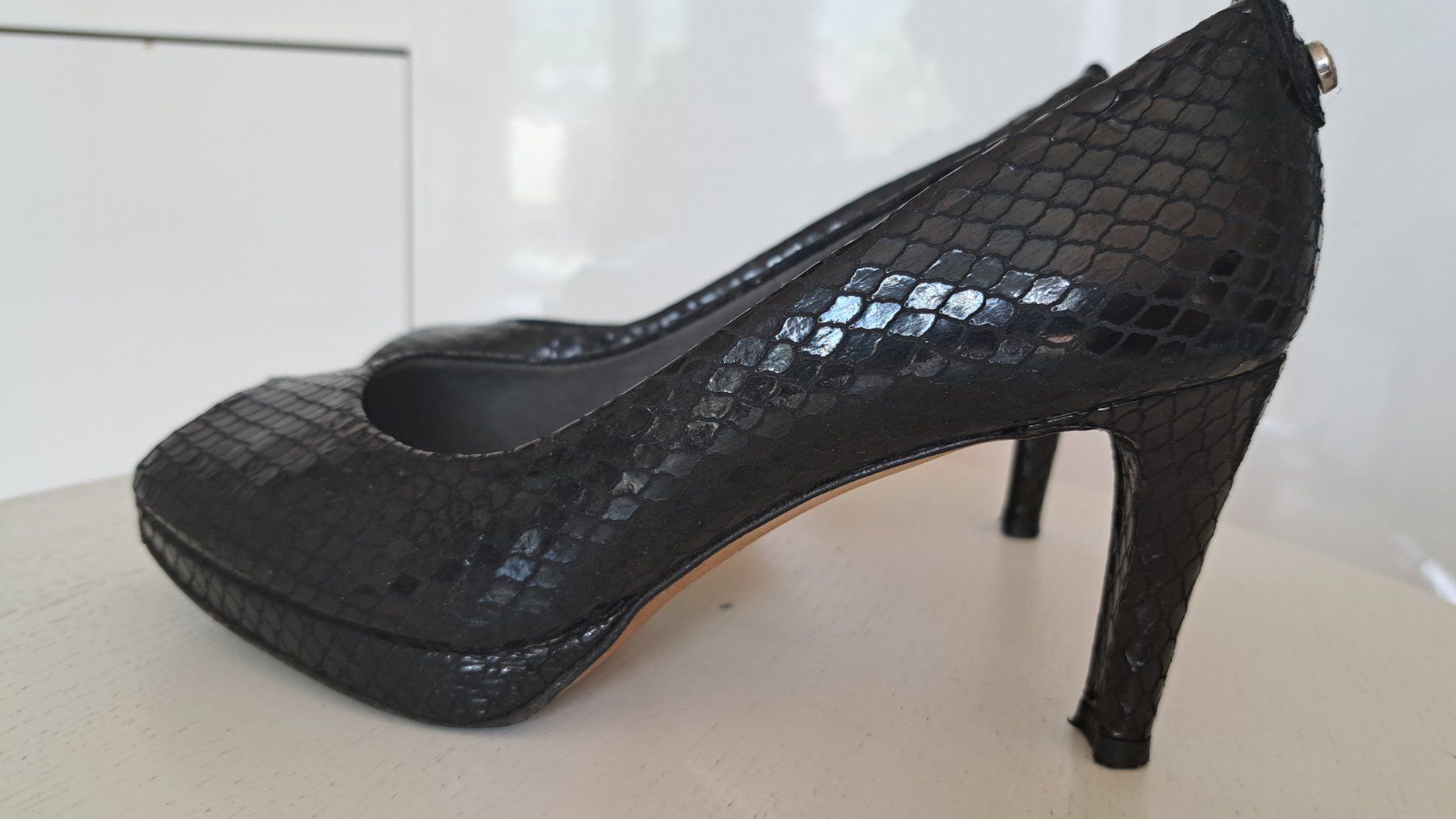 Stuart Weitzman Scarpe da donna: Stuart Weizmann Pumps 39.5 – Usato da Malters venduto da Mosher