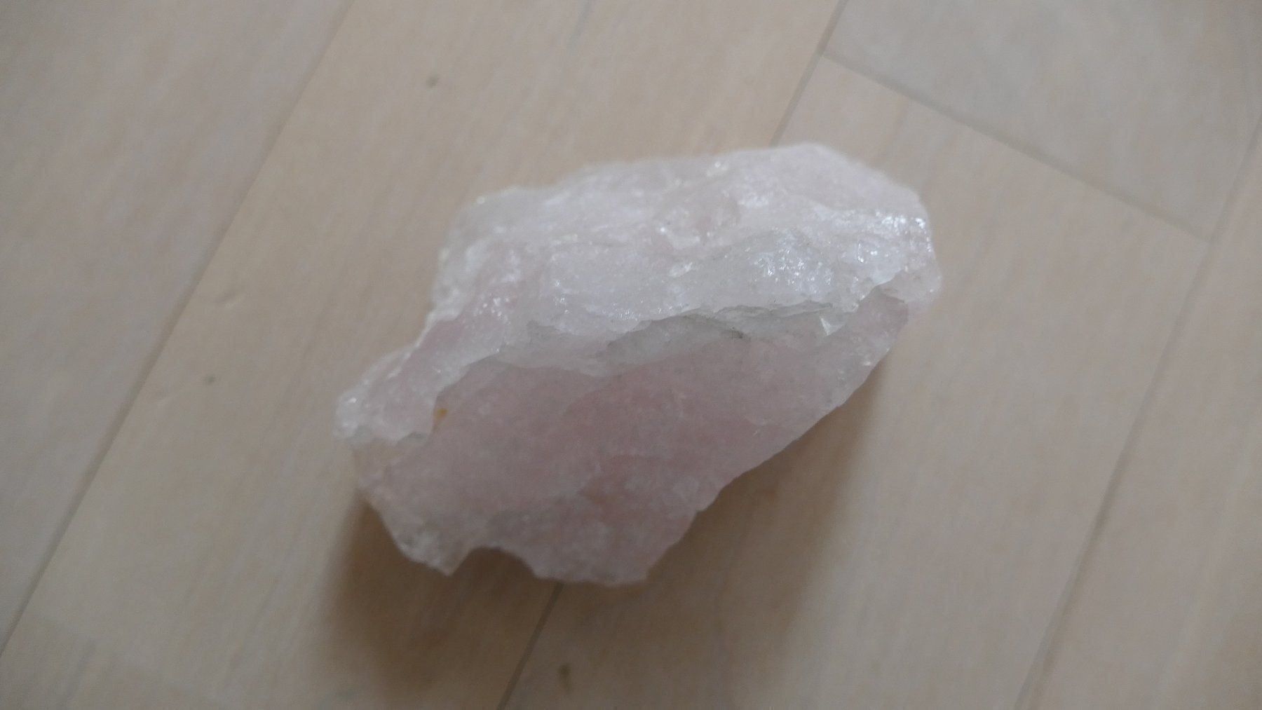 Minerali & Pietre curative: ROSENQUARZ – Usato da ESCHENBACH SG venduto da MAKULU04