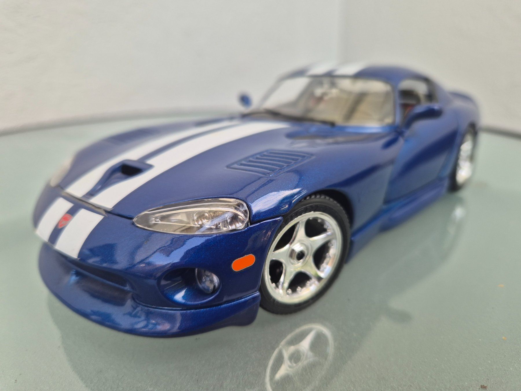 Dodge Voitures modèles: Dodge Viper GTS von Burago 1:18 – D'occasion à Oberbuchsiten par laffite54 6